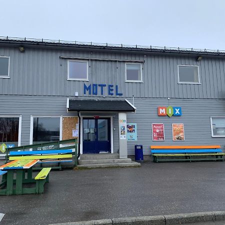 Mix Tana Spiseri og Overnatting Motel Eksteriør bilde