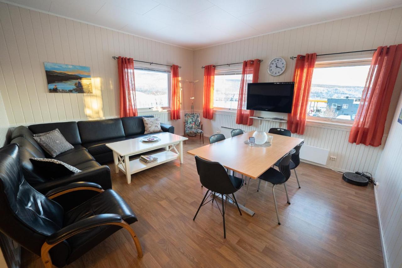Mix Tana Spiseri og Overnatting Motel Eksteriør bilde